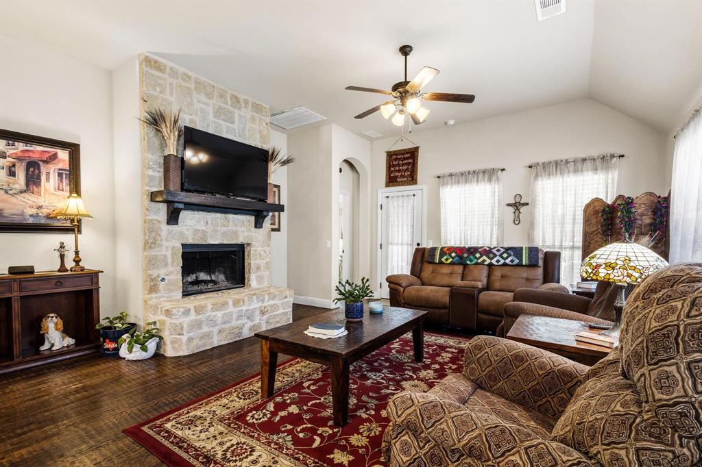 Austin Landing - Residential