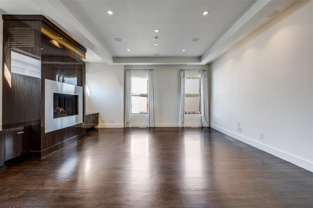 Metro Holland - Residential Lease