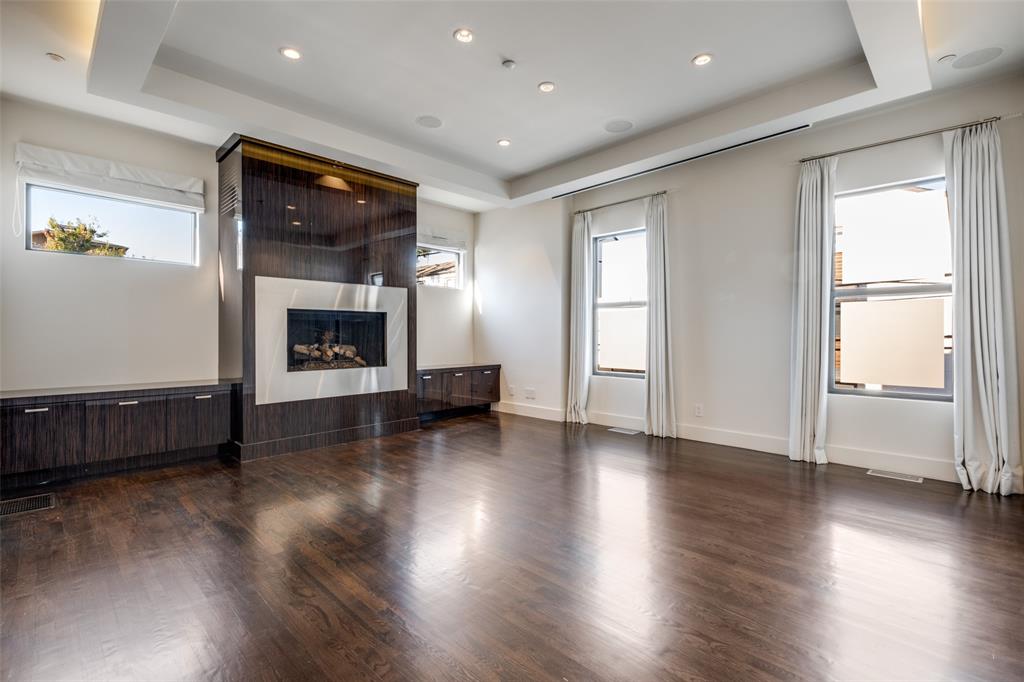 Metro Holland - Residential Lease