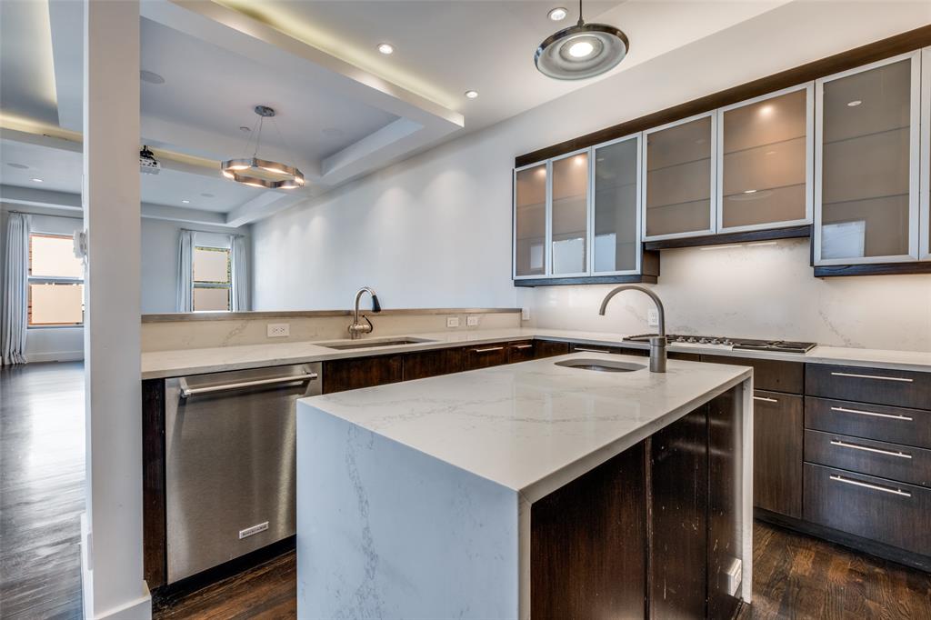 Metro Holland - Residential Lease