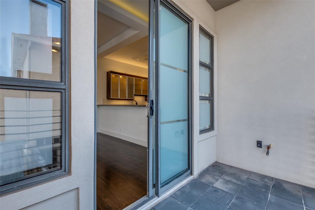 Metro Holland - Residential Lease