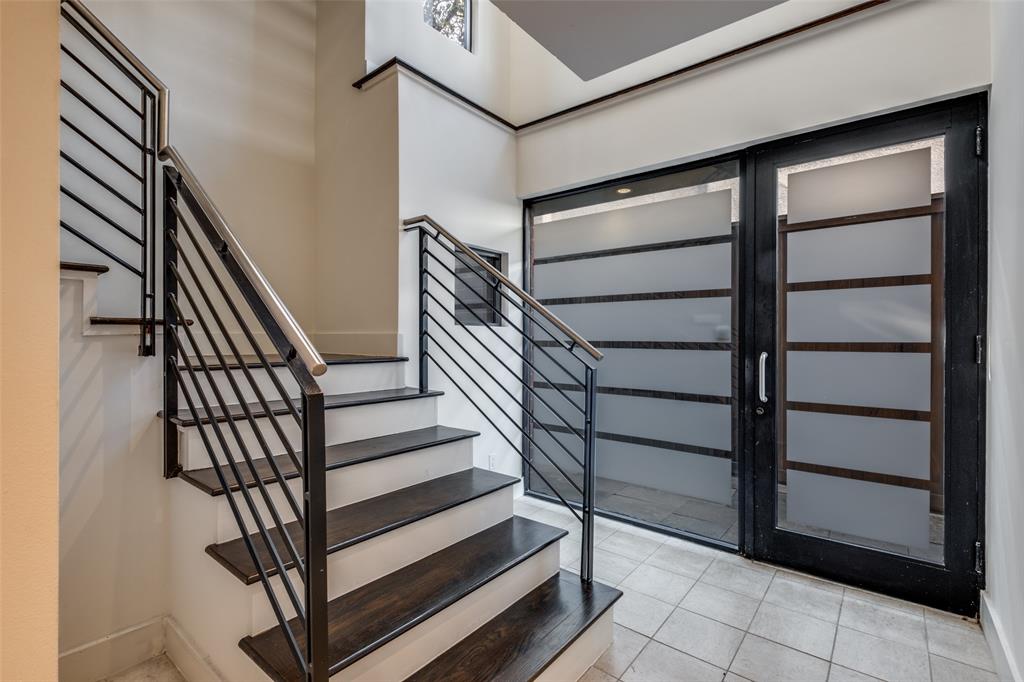 Metro Holland - Residential Lease