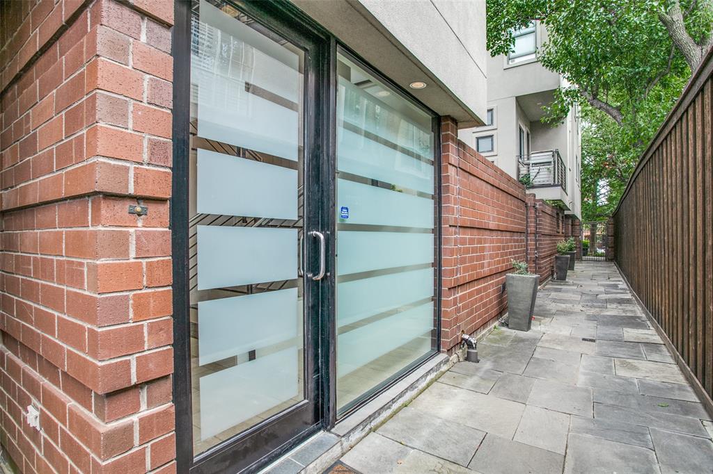 Metro Holland - Residential Lease