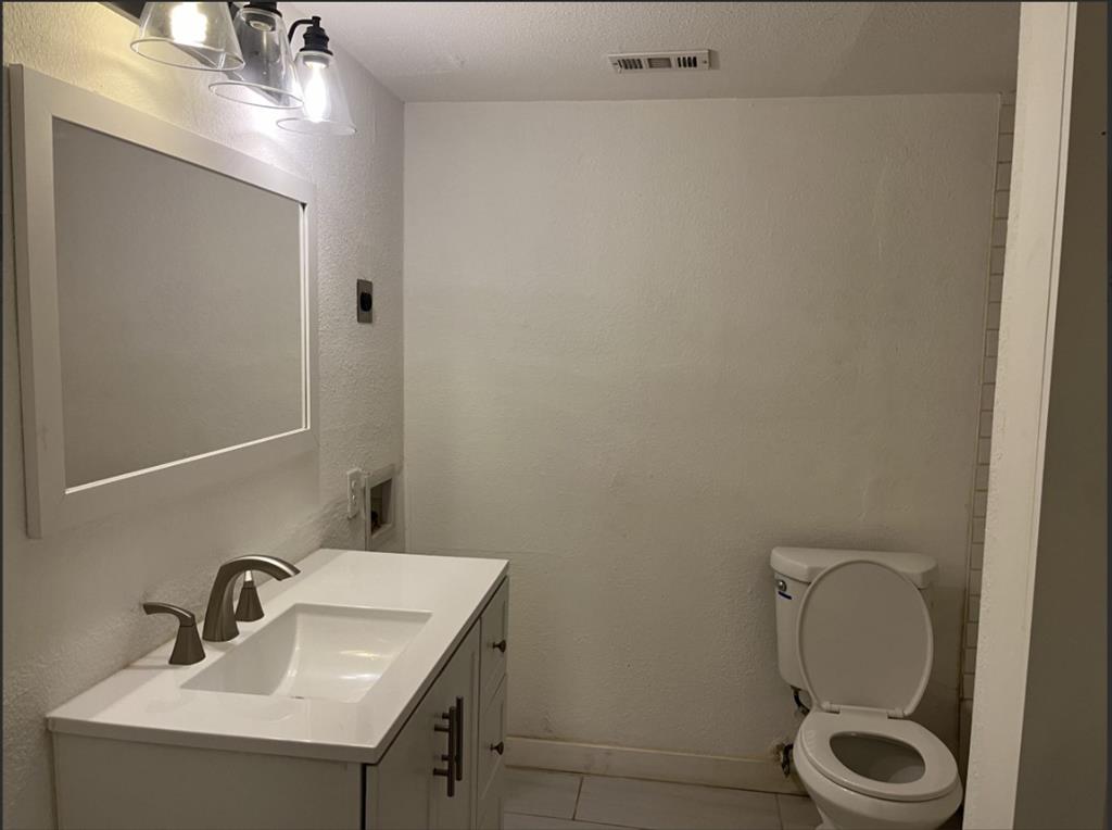 Munger Place 02 - Residential Lease