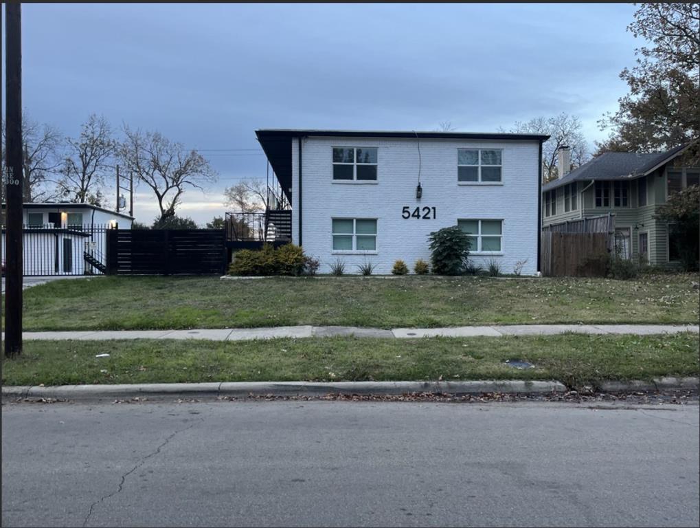 Munger Place 02 - Residential Lease