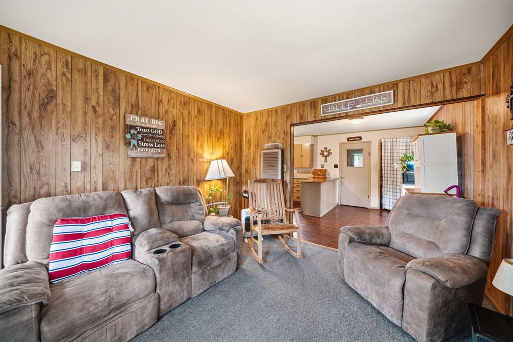 EDGEWOOD ENNIS - Residential