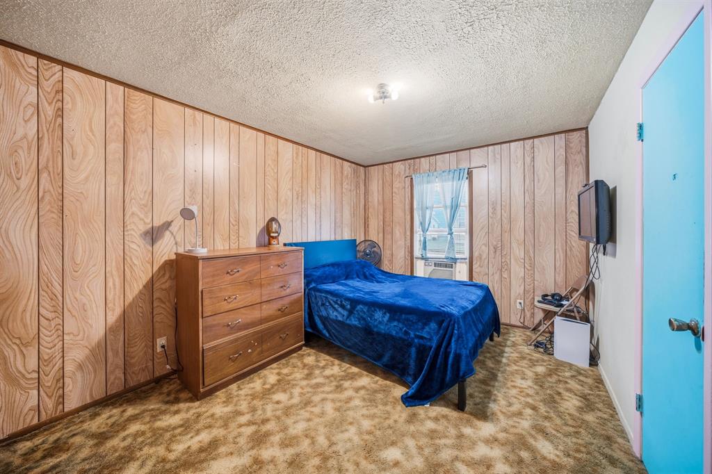 EDGEWOOD ENNIS - Residential