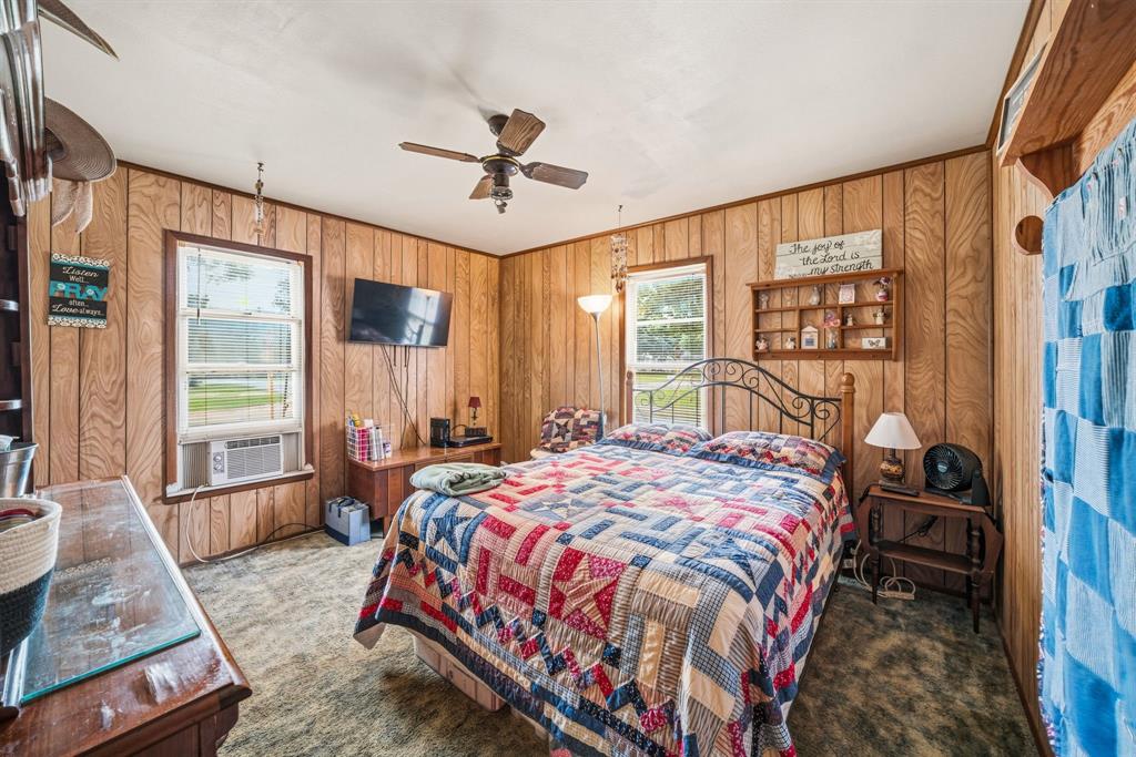 EDGEWOOD ENNIS - Residential