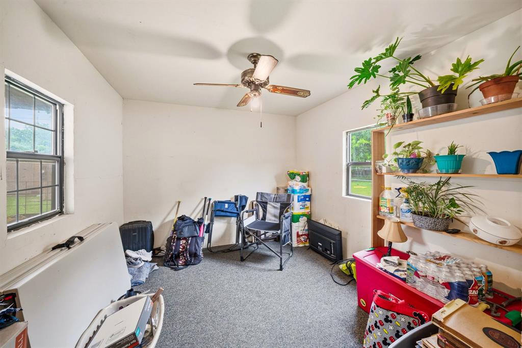 EDGEWOOD ENNIS - Residential