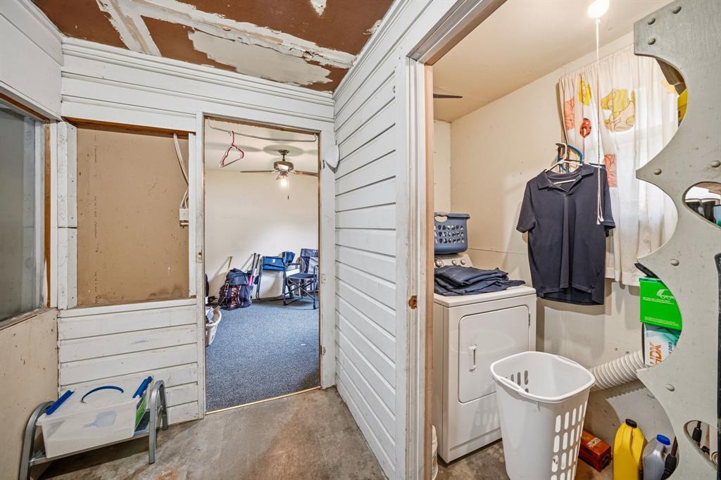 EDGEWOOD ENNIS - Residential