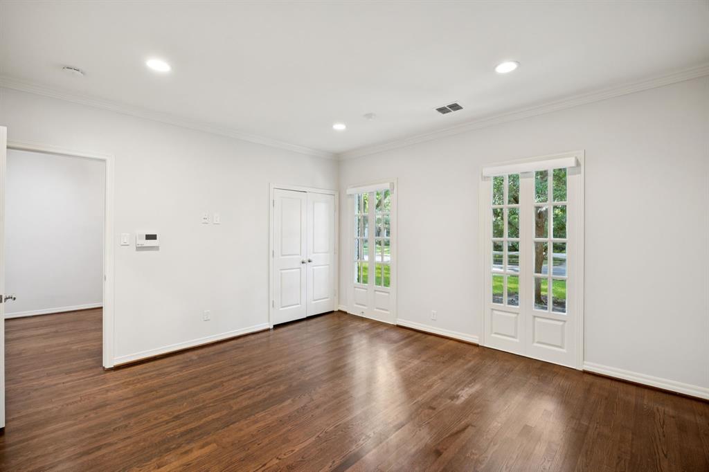 PRESTON PLACE 1 - Residential