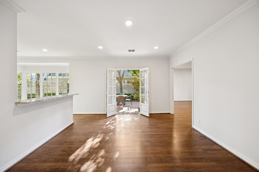 PRESTON PLACE 1 - Residential