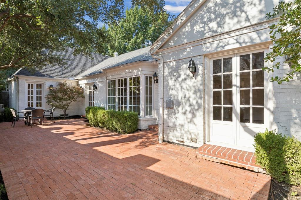 PRESTON PLACE 1 - Residential