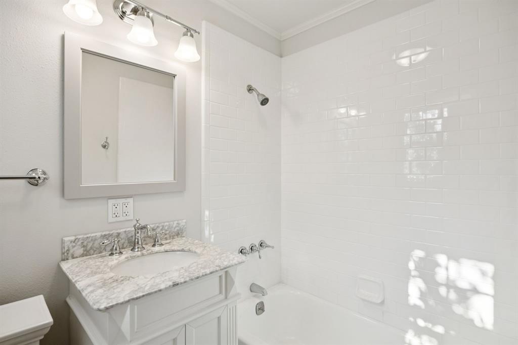 PRESTON PLACE 1 - Residential