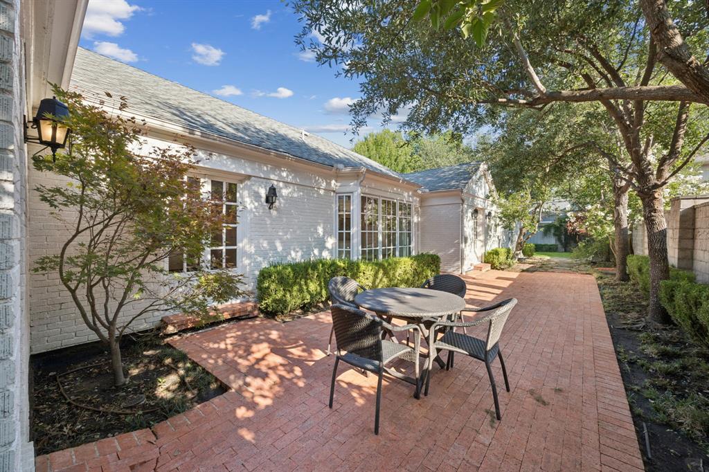 PRESTON PLACE 1 - Residential