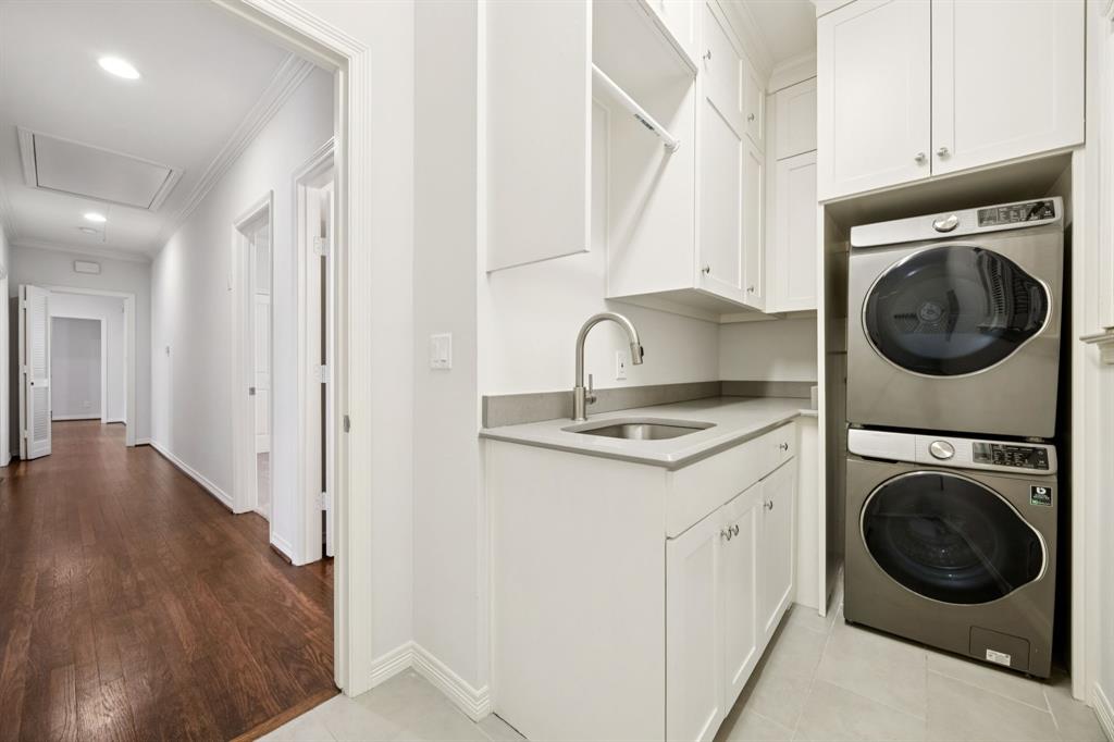 PRESTON PLACE 1 - Residential