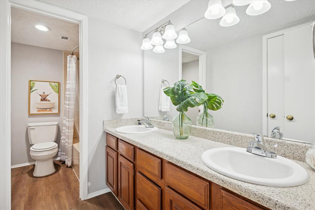 Creekbend Twnhms - Residential