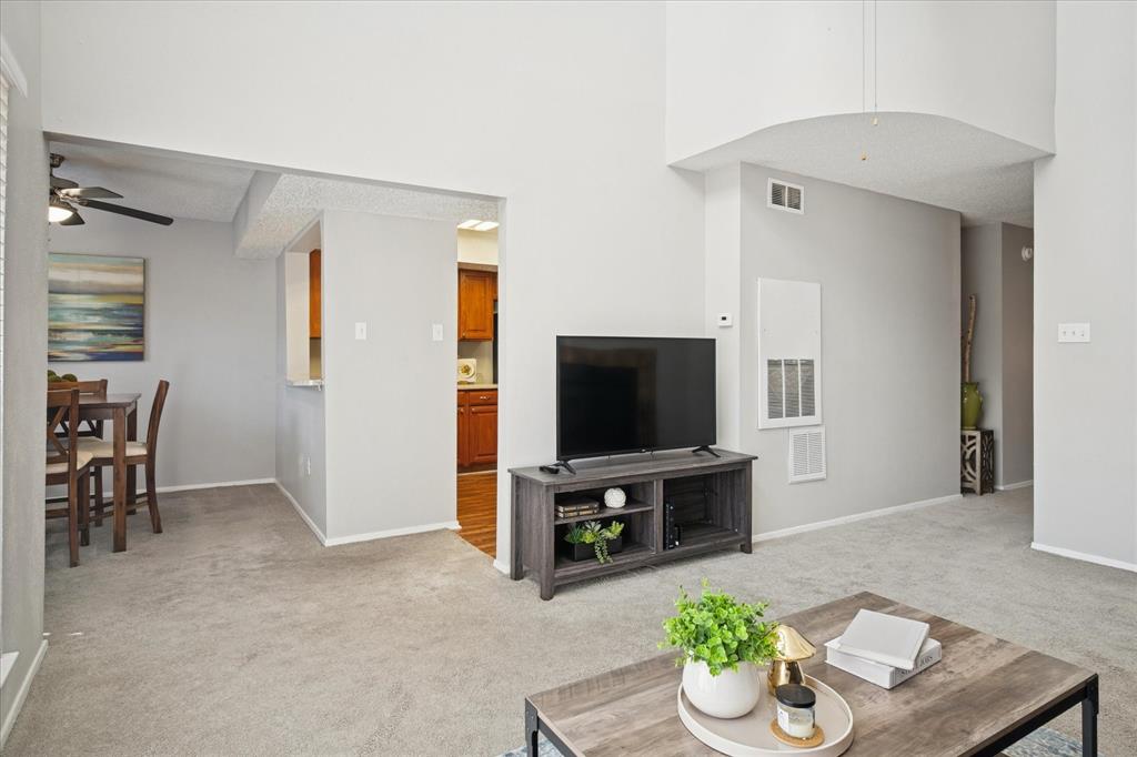 Creekbend Twnhms - Residential