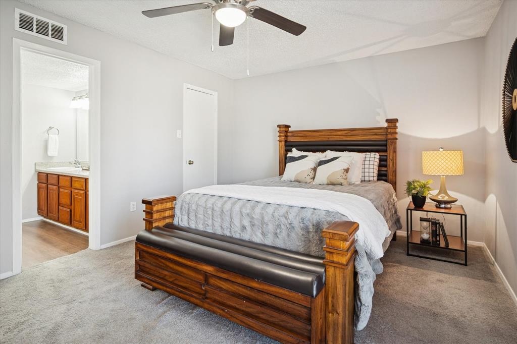 Creekbend Twnhms - Residential