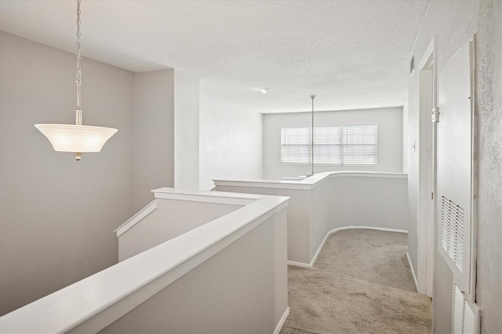 Creekbend Twnhms - Residential