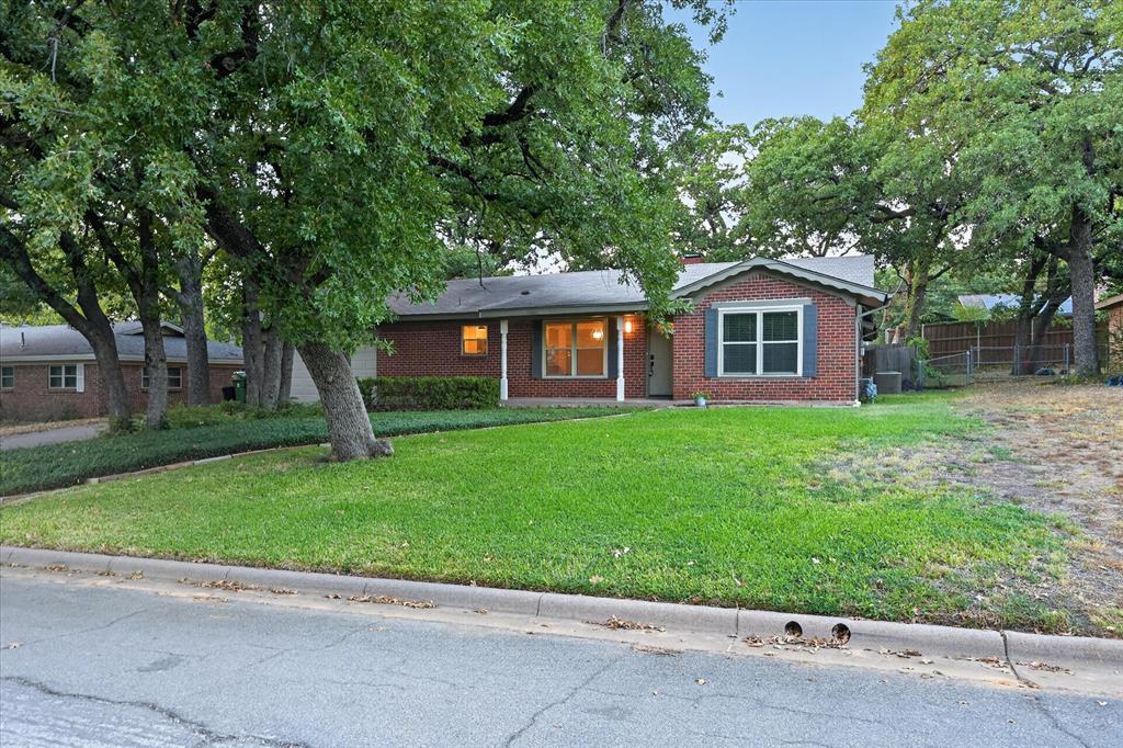 844 Woodcrest Drive