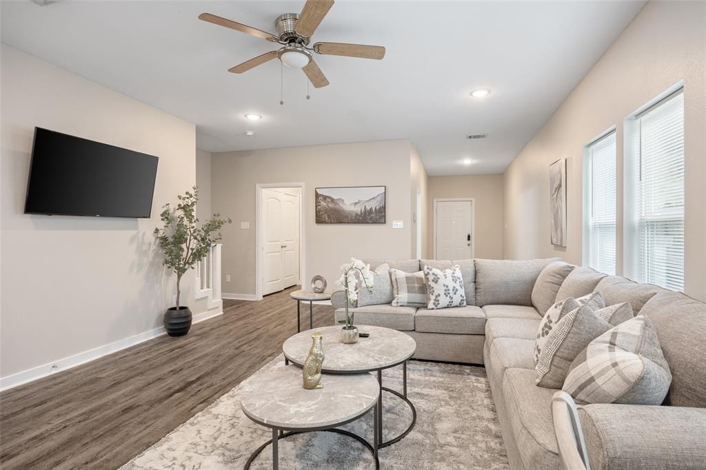 5004 Colonial Avenue