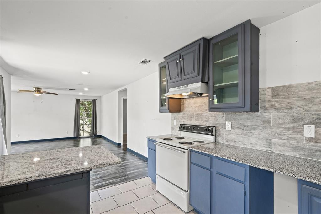 Fort Worth, Texas 76104, United States, 2 Bedrooms Bedrooms, ,1 BathroomBathrooms,Residential,Active,158571