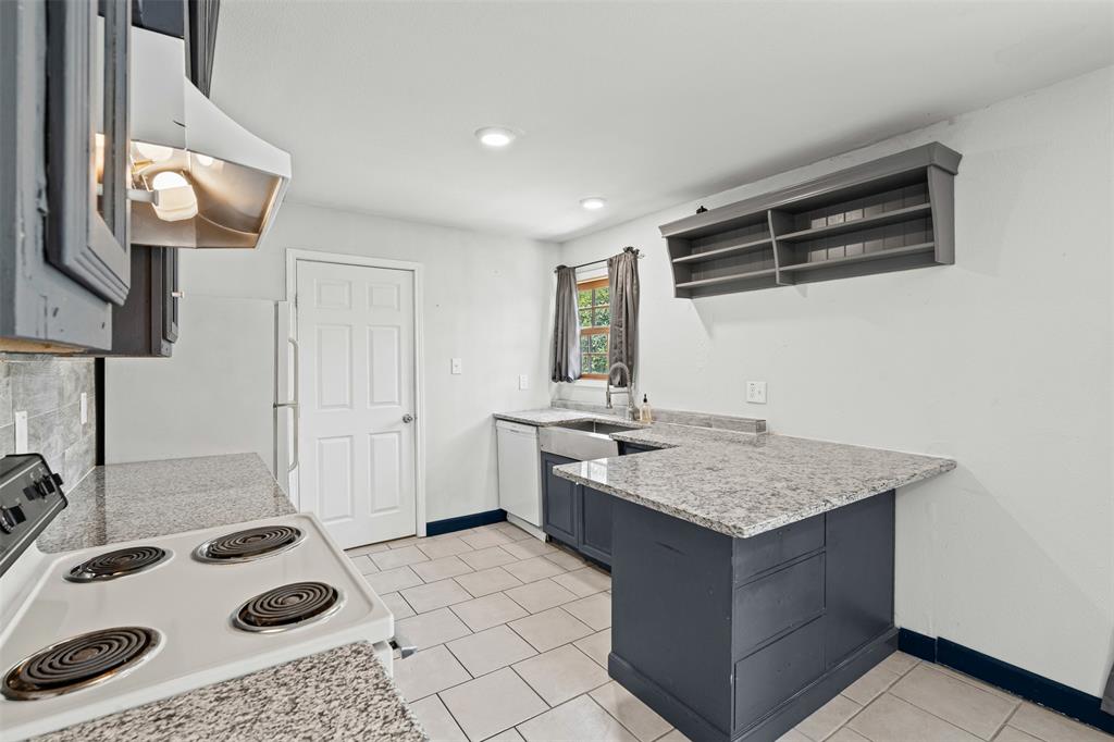 Fort Worth, Texas 76104, United States, 2 Bedrooms Bedrooms, ,1 BathroomBathrooms,Residential,Active,158571