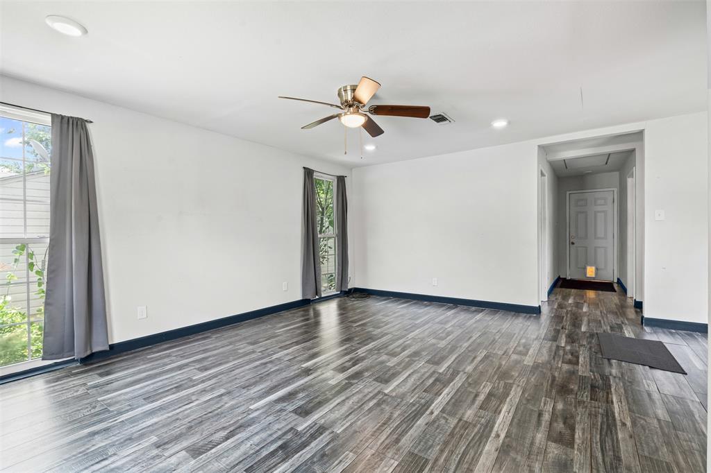 Fort Worth, Texas 76104, United States, 2 Bedrooms Bedrooms, ,1 BathroomBathrooms,Residential,Active,158571