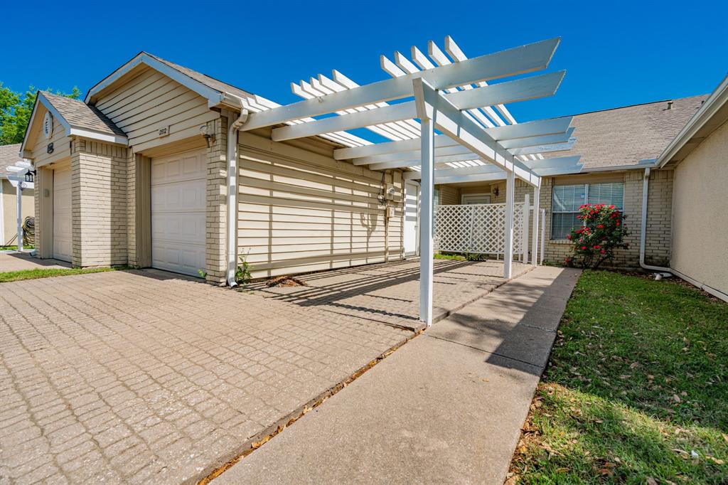 Stoney Glen - Residential Lease