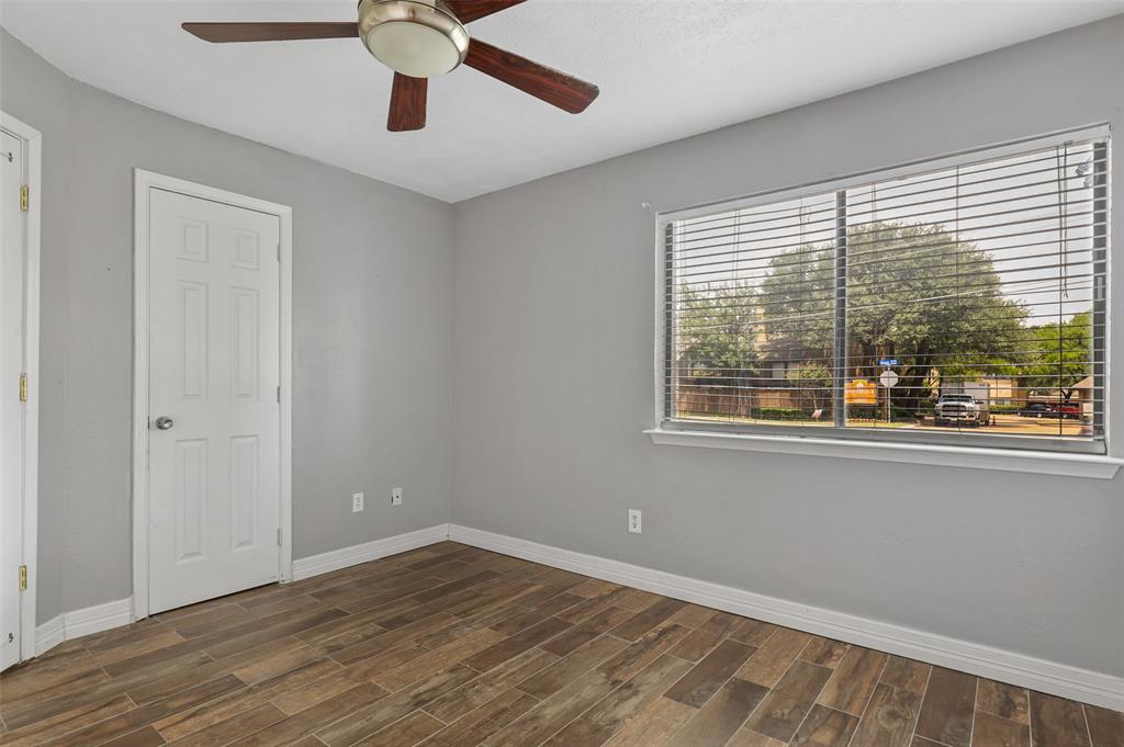 Arlington Oaks Condo - Residential