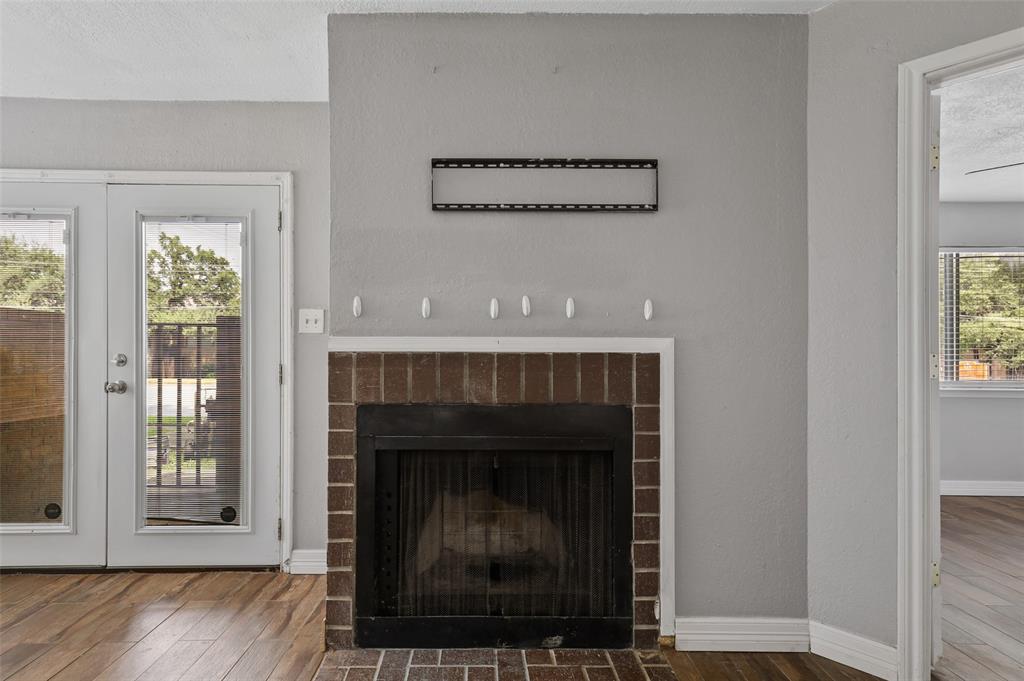 Arlington Oaks Condo - Residential