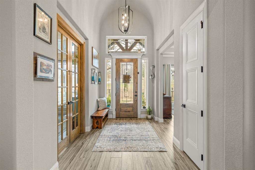 1004 Meadow Wood Terrace