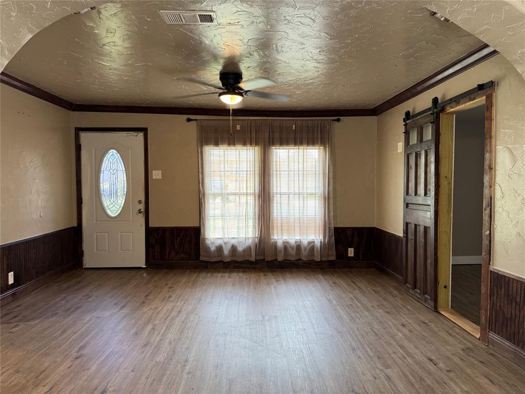 1405 Barbara Street