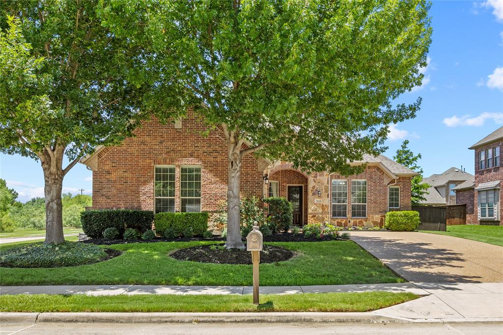 5601 Sunstar Lane