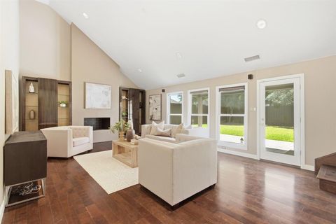 237 Woodcrest Drive Richardson TX 75080