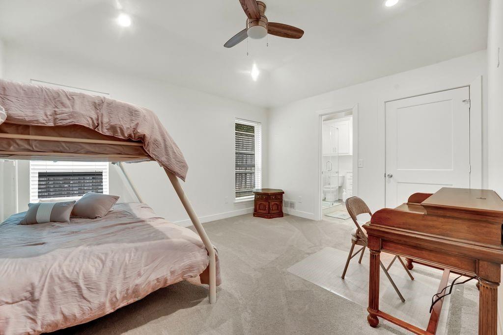 REGENCY PARK #02 - Residential