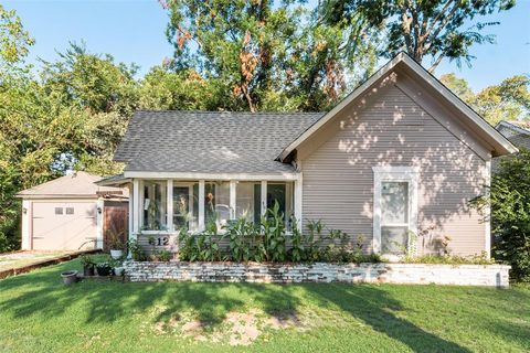 A home in Terrell