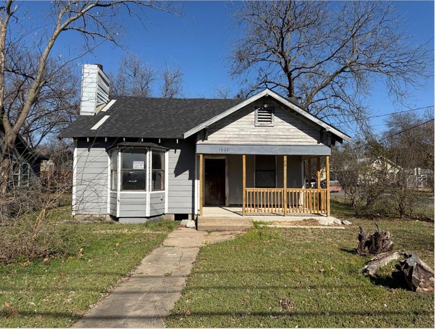 Investor special AS IS  in the heart of Sherman, TX 75090, a rare opportunity to finish out a high potential project where the heavy lifting is already done. This 4 bedroom, 2 bath home with 2,093 sq ft sits on a 6,638 sq ft lot and is ready for your vision.

Major upgrades are complete, including a new roof, professionally stabilized foundation, and newly built front porch, eliminating some of the biggest renovation expenses. The home is now in the finish out phase, allowing you to choose flooring, paint, and kitchen, bath finishes to maximize value. Electrical has a new board with partial rewiring, HVAC ductwork is in place with partial upstairs install, and plumbing has begun with drains and vents, ready for completion.

The spacious layout supports a desirable 4 bedroom configuration, ideal for resale or rental income. With easy access to Hwy 75, commuting to the DFW Metroplex is simple, while nearby schools, shopping, and dining add everyday convenience.

Located in a rapidly growing market fueled by major employers like Texas Instruments and GlobiTech, this property offers strong upside potential. Whether you’re flipping or holding, this is a strategic investment opportunity in a high growth area.

Discounted rate options and no lender fee future refinancing may be available for qualified buyers of this home.
