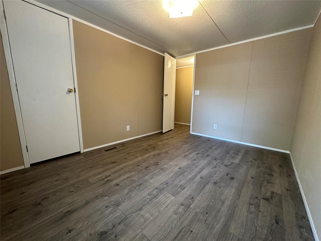 Photo 19 of 30 of 429 Skylark Drive mobile home
