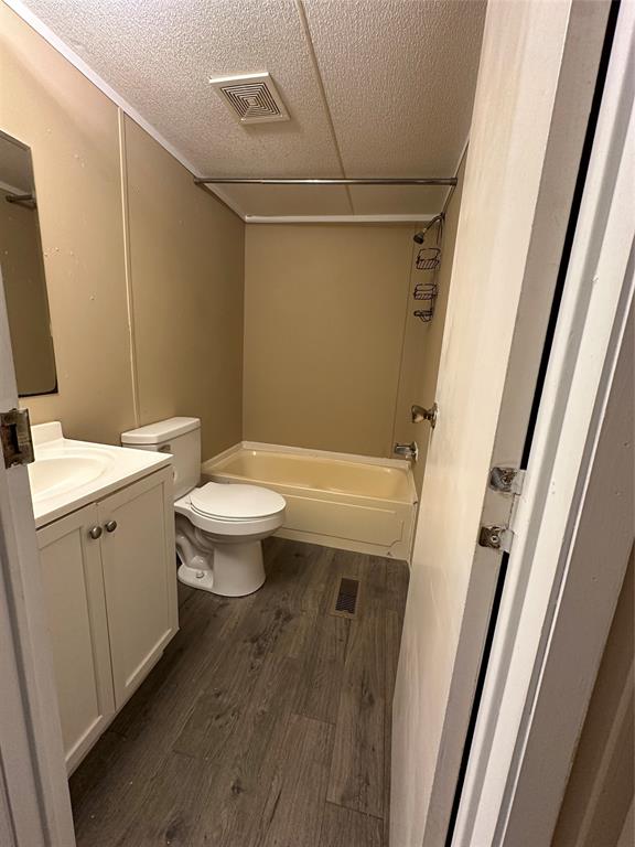 Photo 16 of 30 of 429 Skylark Drive mobile home