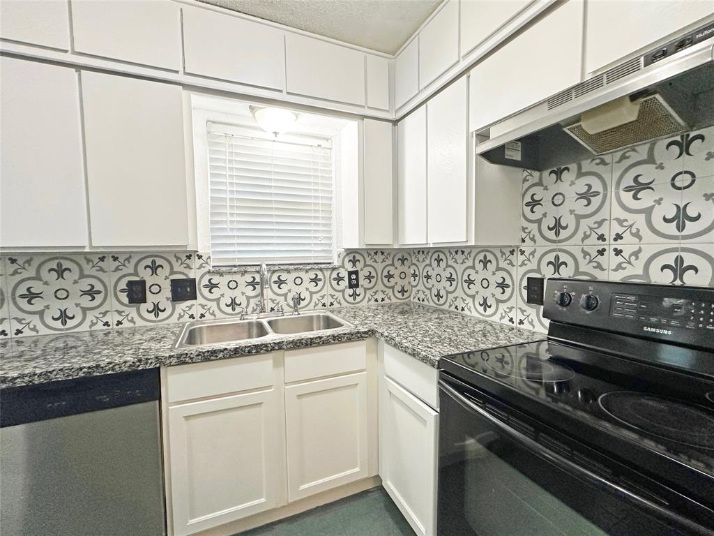 3404 Elgenwood Trail