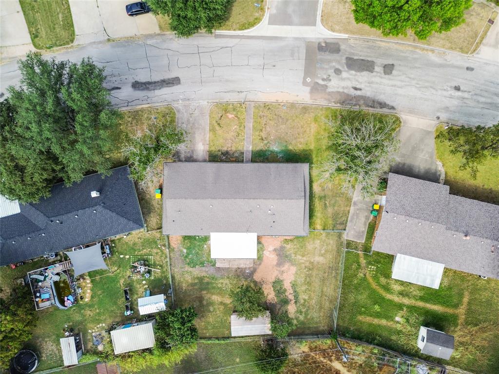 810 W Denison Drive