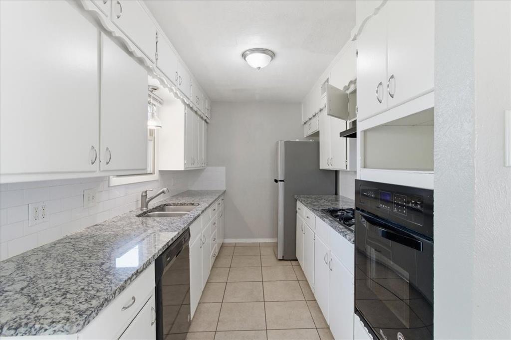 837 S Hampshire Street