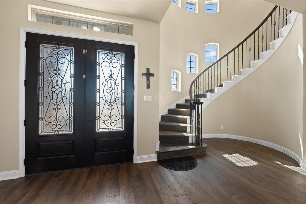 761 Kensington Drive