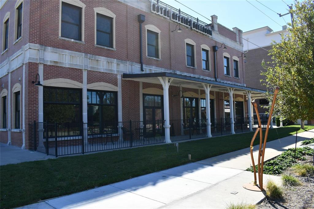 Belleville Village Add Ph - Residential