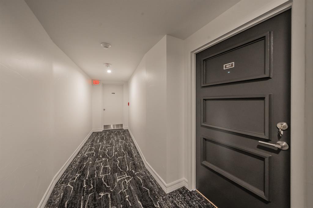 6211 W Northwest Highway 1107