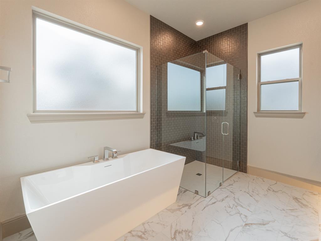 BRIAR MEADOWS - Residential