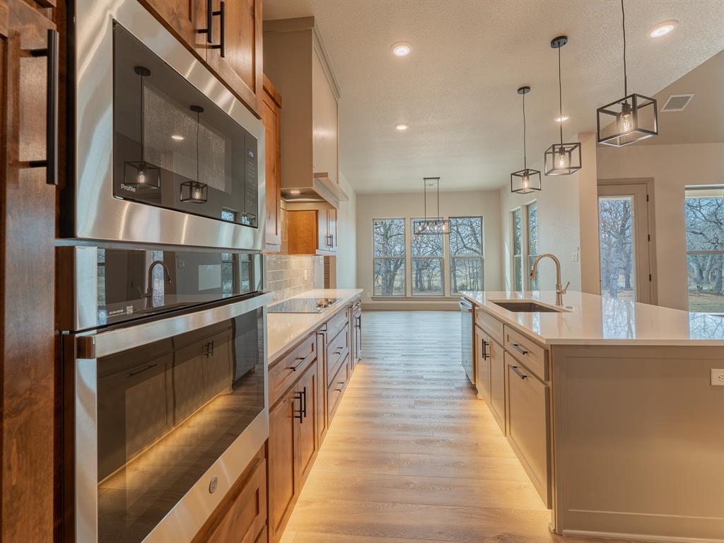 BRIAR MEADOWS - Residential