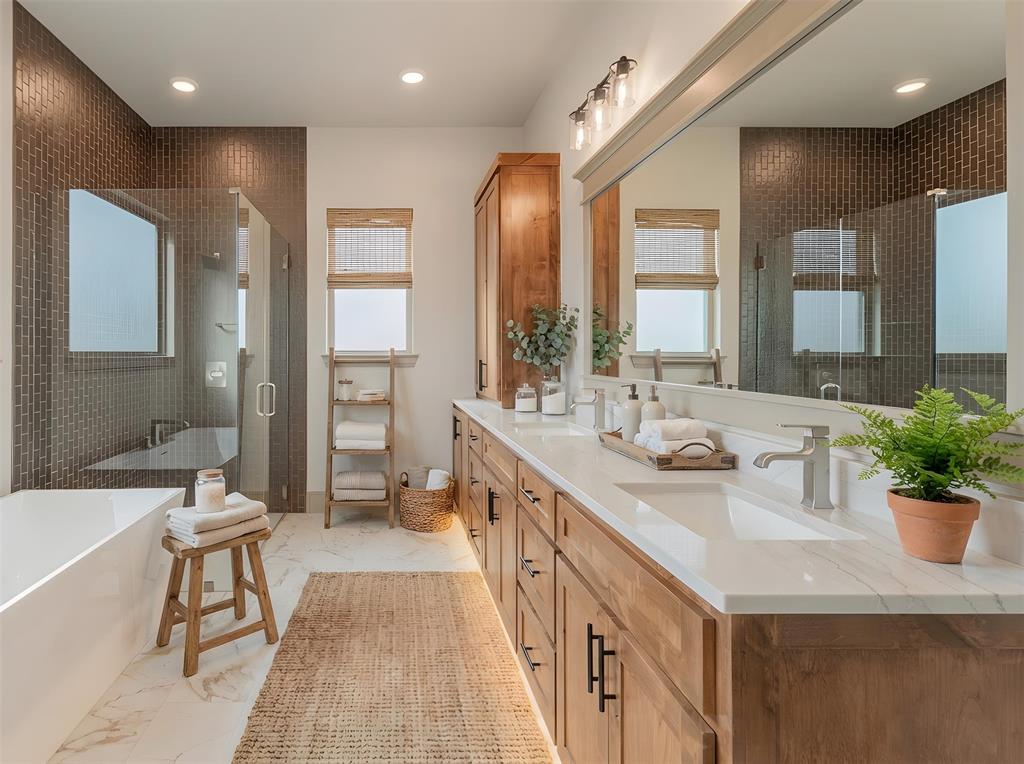 BRIAR MEADOWS - Residential